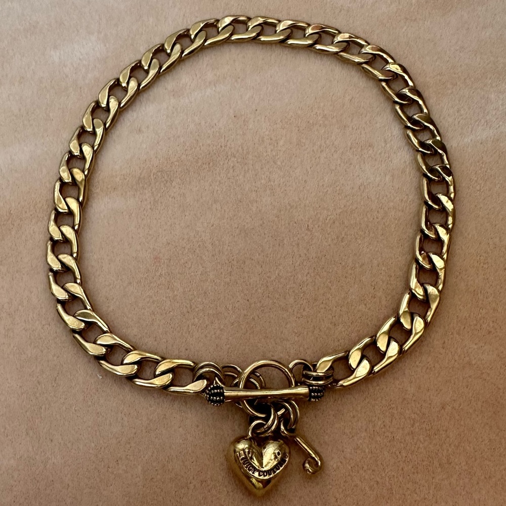 Juicy Couture Choker Necklace.